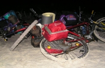 Rowery noca na plaży